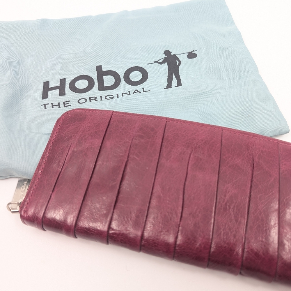 HOBO Adeline 732232 Women's Merlot Leather Wallet Zipper Dust Bag